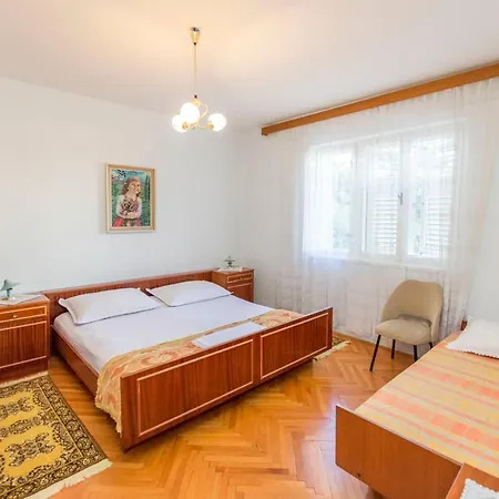 Svetinka Daire Primošten