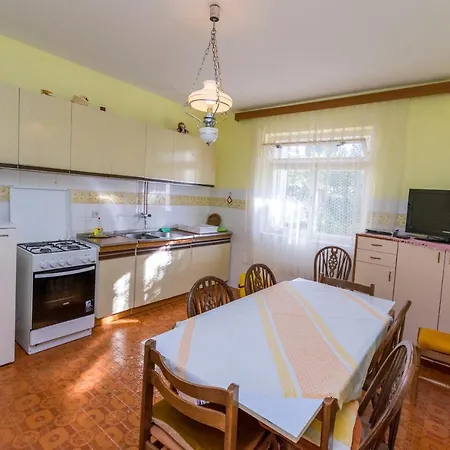 Svetinka Apartment Primosten